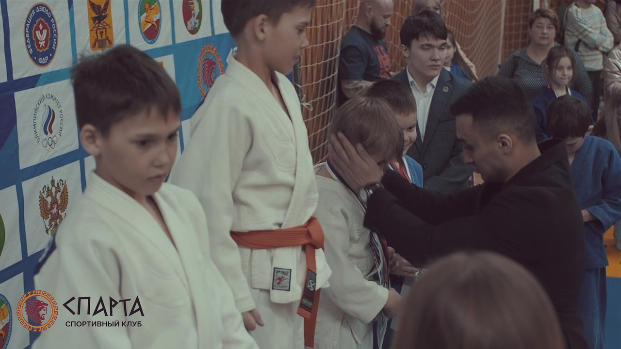 Награждение медалями